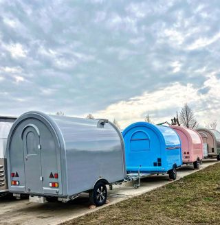 🩵🖤🩷🧡🤍🩶… Barvičky ☝️#foodtrailer #foodtruck #foodtruckmania #streetfood #gastro #gastronomie #gastronomia #fooddesign...